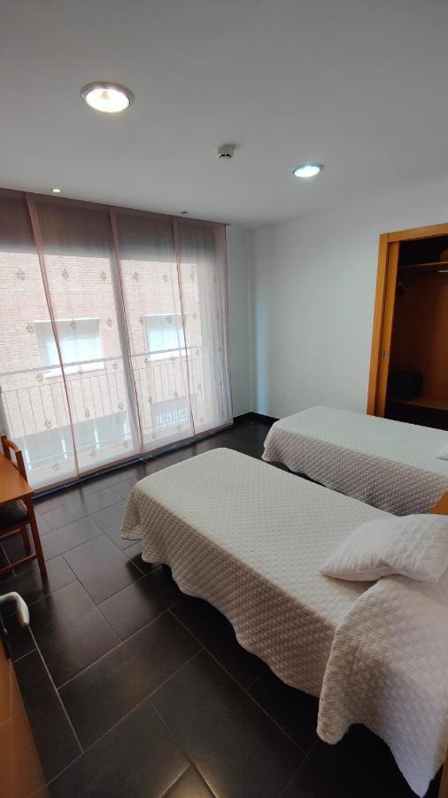 Hostal Manel 皮内达德马尔 外观 照片