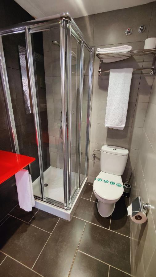 Hostal Manel 皮内达德马尔 外观 照片