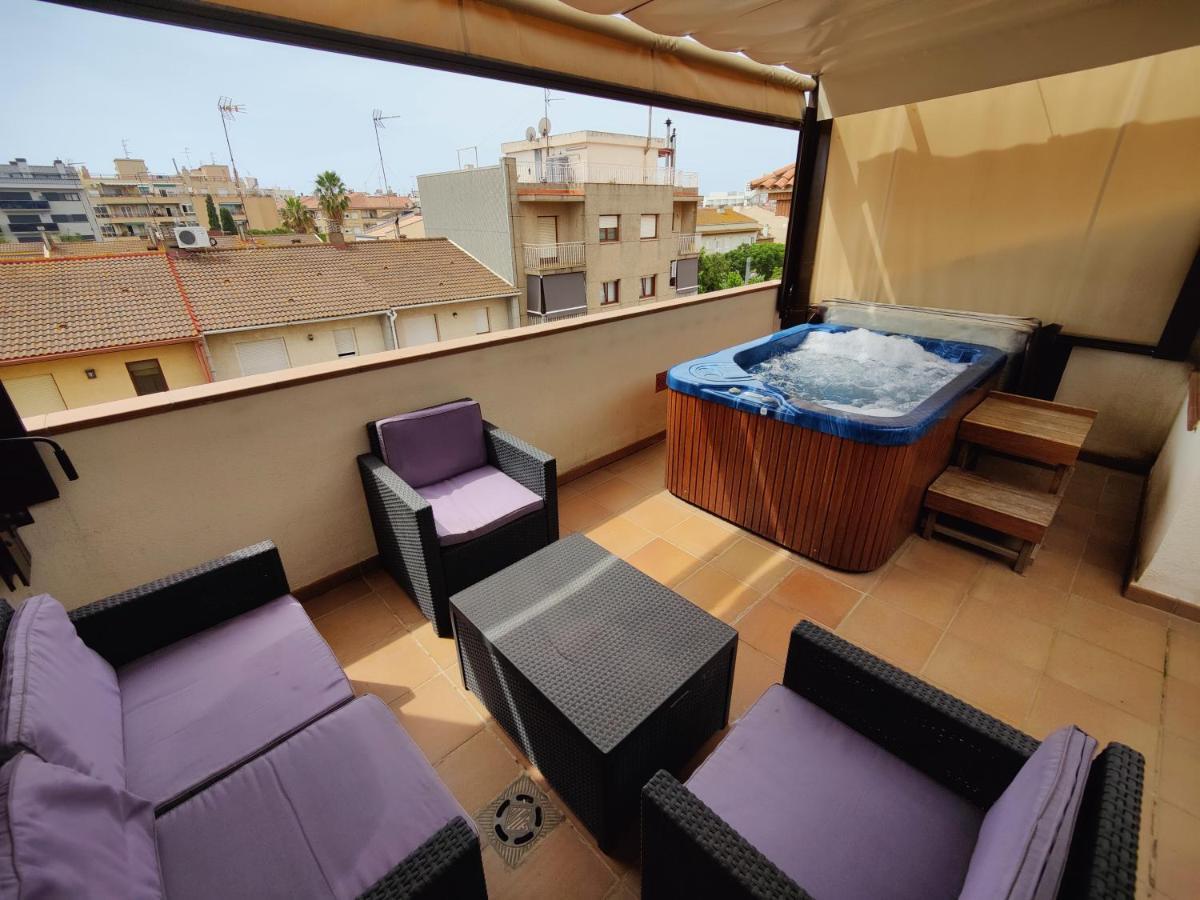 Hostal Manel 皮内达德马尔 外观 照片
