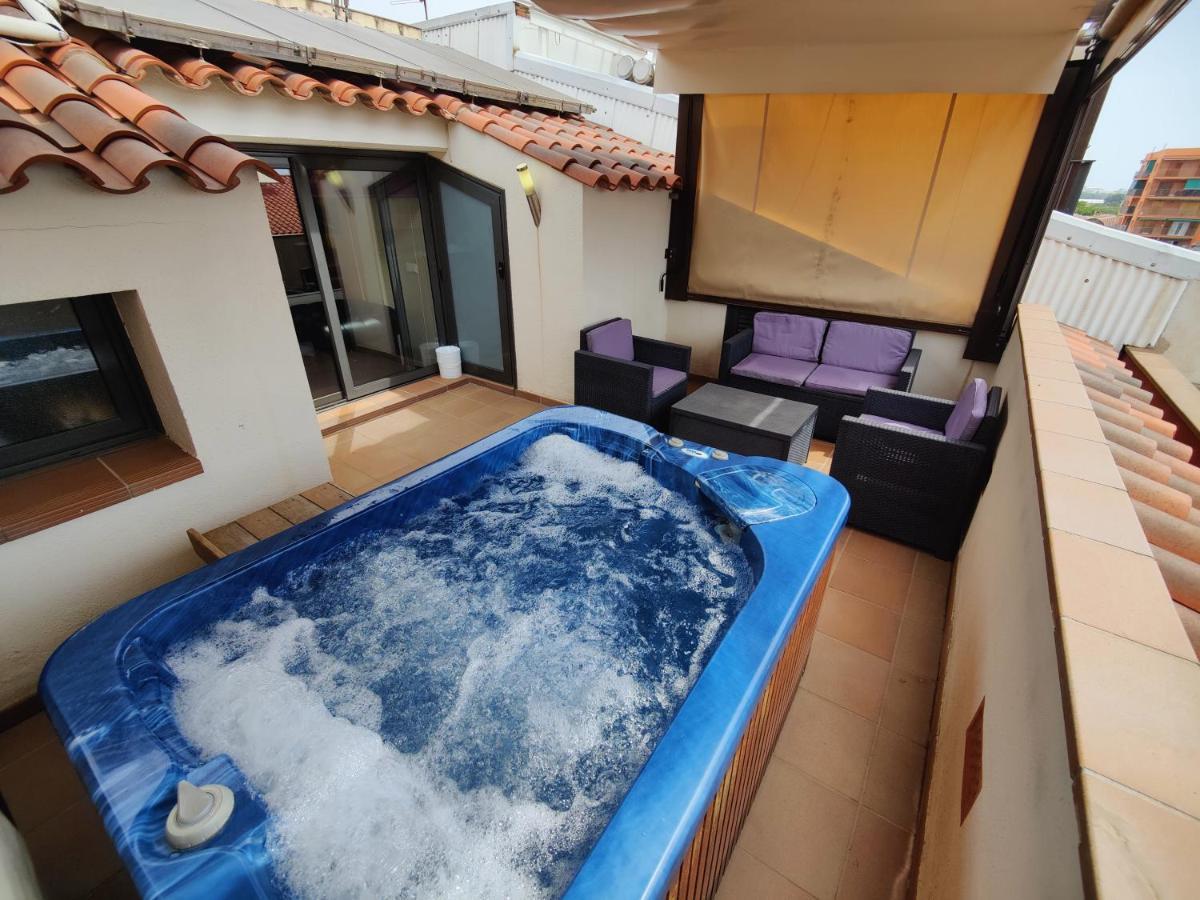 Hostal Manel 皮内达德马尔 外观 照片