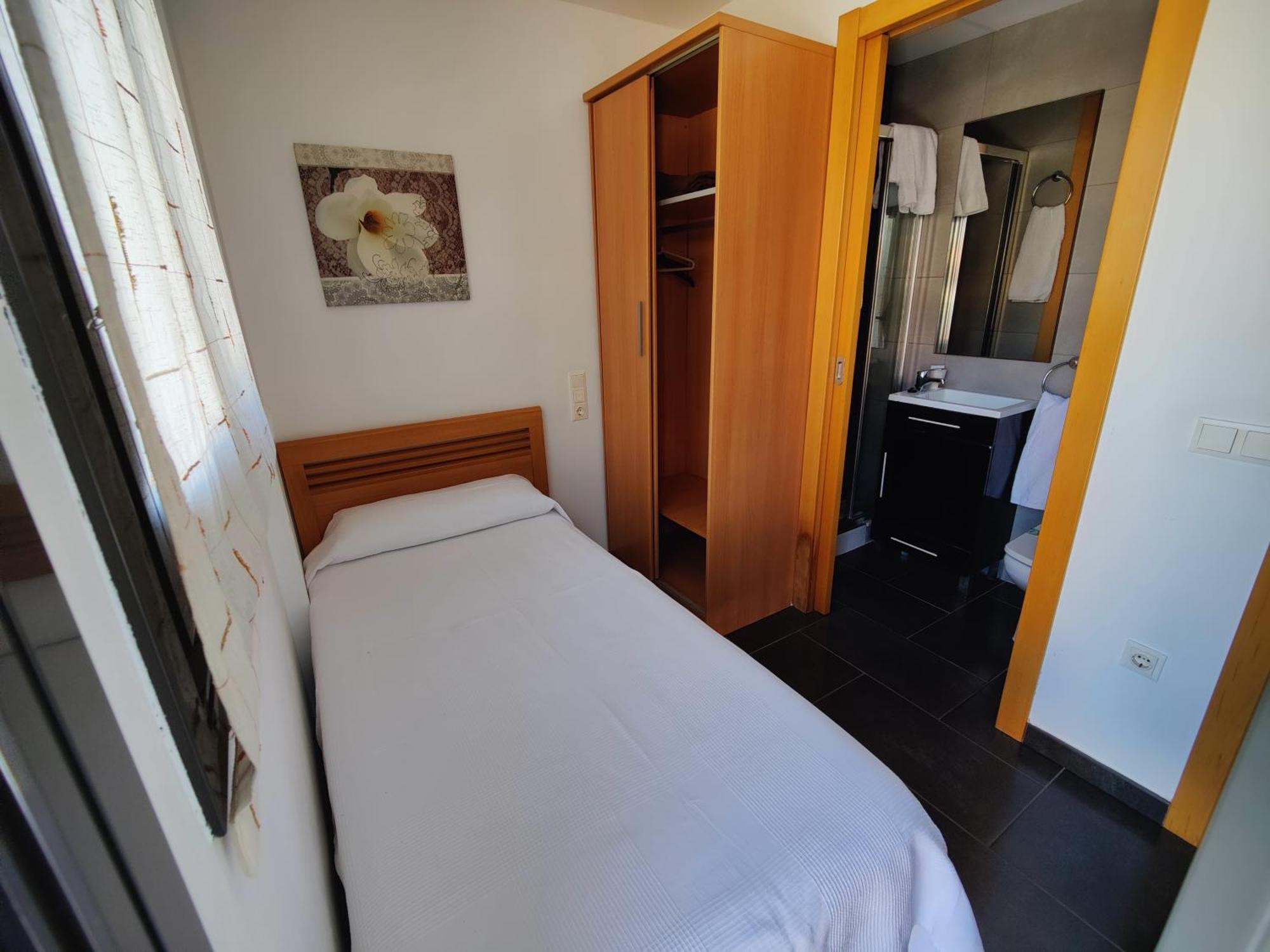 Hostal Manel 皮内达德马尔 外观 照片