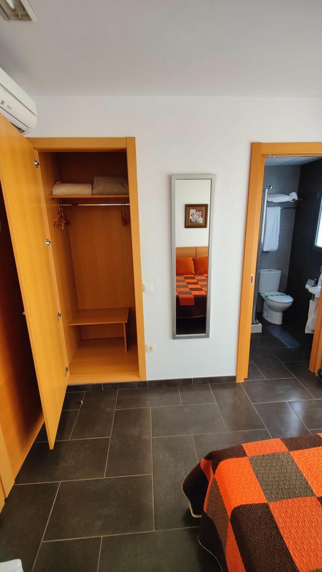 Hostal Manel 皮内达德马尔 外观 照片