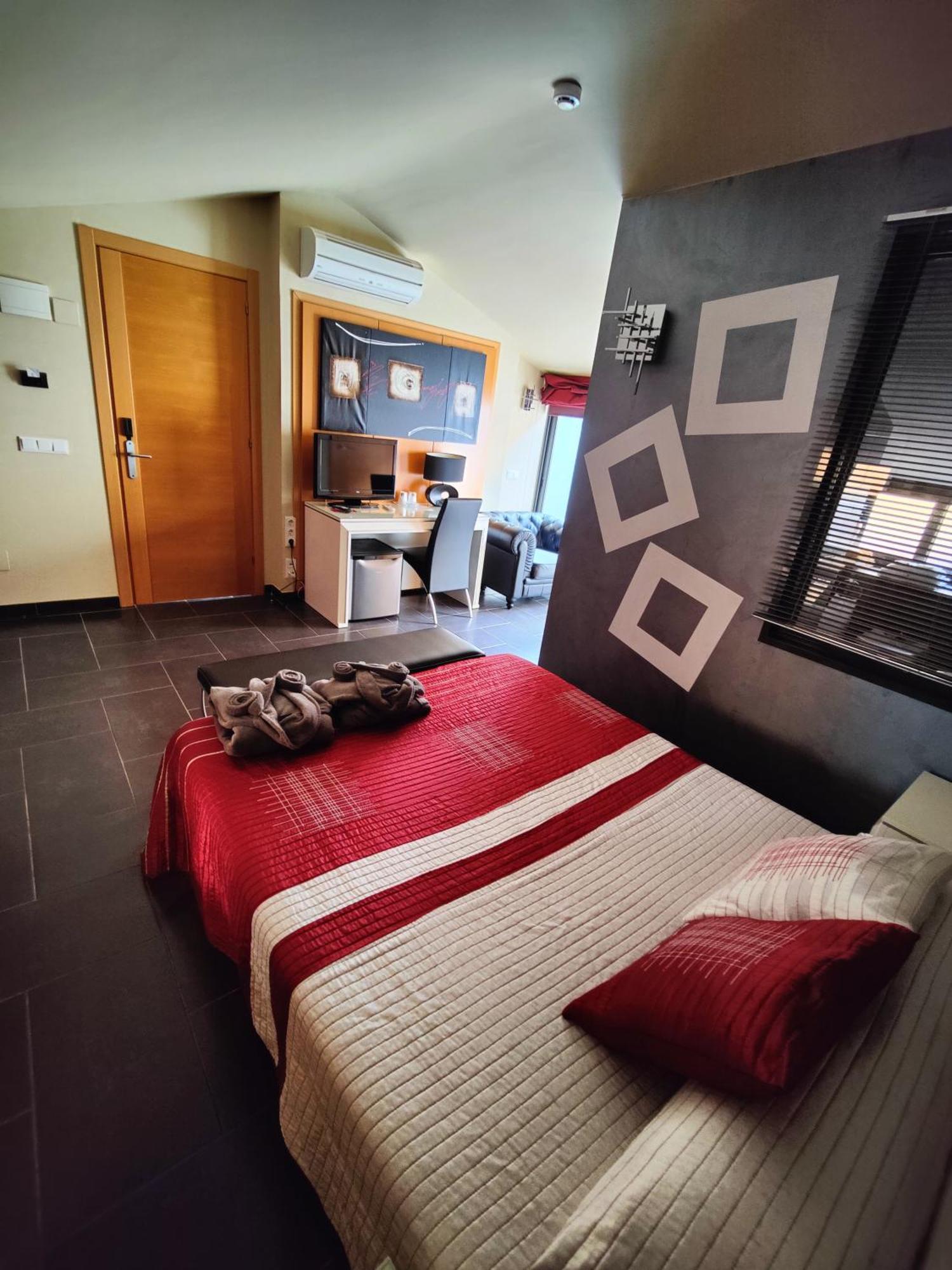 Hostal Manel 皮内达德马尔 外观 照片